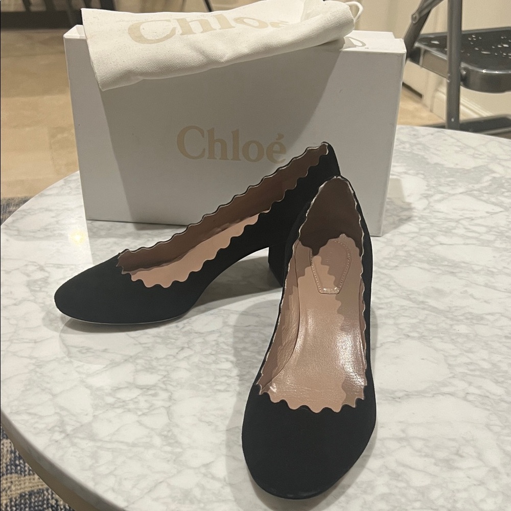 Chloe Black Suede Block Heel Pump. 37.5